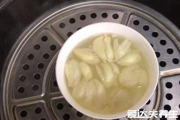 大蒜治咳嗽一夜見(jiàn)效，大蒜切片敷腳心2-3天可以痊愈