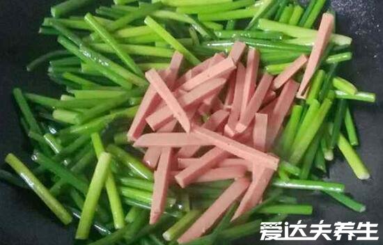 韭菜苔和什么一起炒好吃，瘦肉/雞蛋/香腸/豆腐皆可(附制作方法)