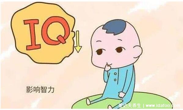 孩子智商低的10大特征，寶寶不愛笑可能是智力發(fā)育遲緩