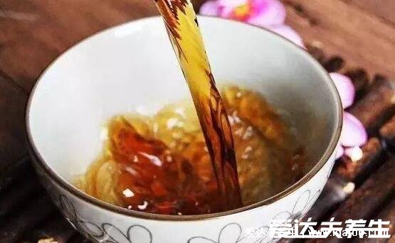 花雕酒是黃酒嗎，花雕酒是黃酒的一種(花雕酒就是女兒紅)