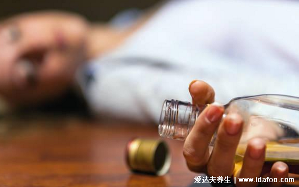 白酒不能和什么一起吃，注意頭孢配酒說走就走(食物相克大全)