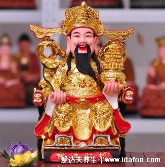 財(cái)神位放什么最旺財(cái)，可放招財(cái)樹/中國(guó)結(jié)/財(cái)神爺/貔貅